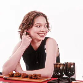 “Guess, where… I am” || #emmamyers #fyp #celeb 