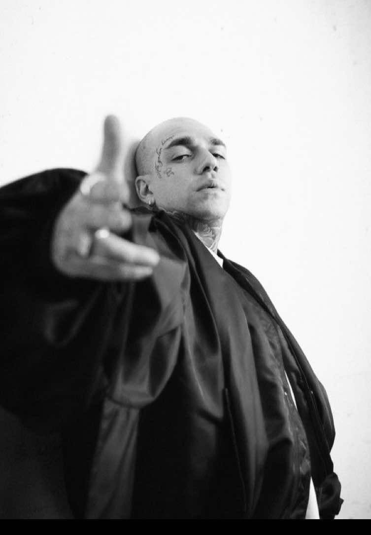 Yaşadığım en harika duygu. #ezhel#küvet#lyrics#fyp#keşfet