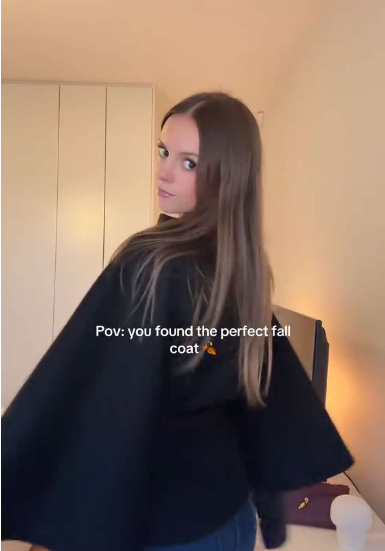 Its perfection - belt cape jacket from @Ginatricot #ginatricot #beltcape #falljacket #cape 