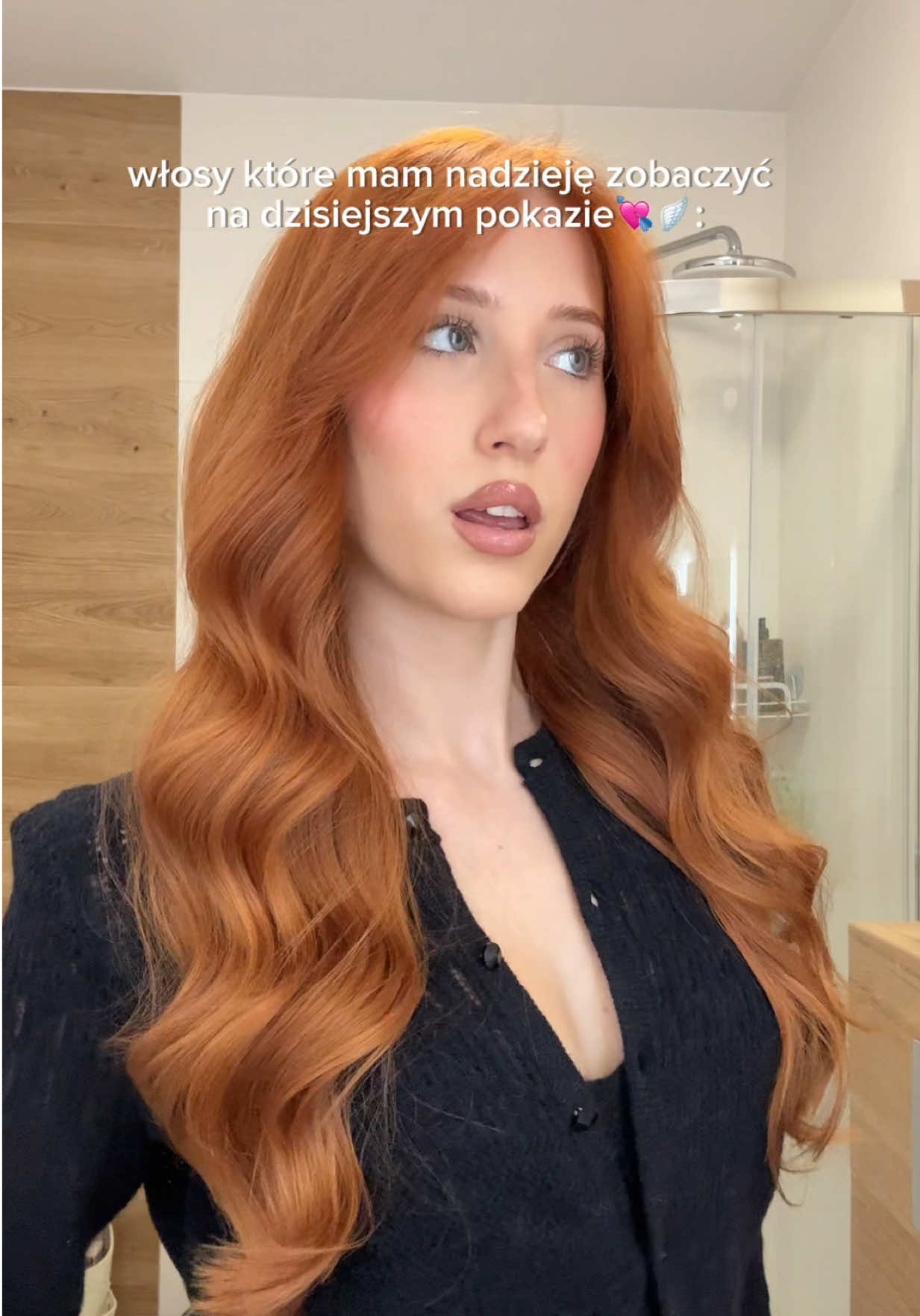 [reklama] Żadnych sleek buns!😡 Użyłam całej serii Gloss Absolu od @Kérastase 💘 #kerastasepoland #kerastaseclub #glossabsolu #blowout #glossyhair