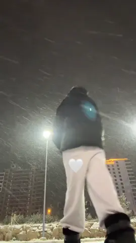 @tengis🤍❄️ #couple #snow 