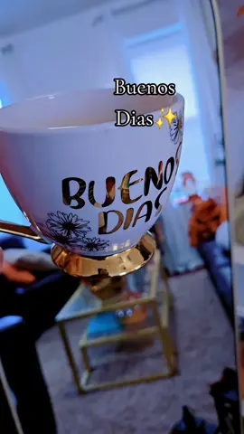 Buenos ☕️ Dias ✨️ #goodmorning #buenosdiasporlamañana #cozyhome #cafebustelo #agradecidaybendecida🙏💕 ✨️🤍