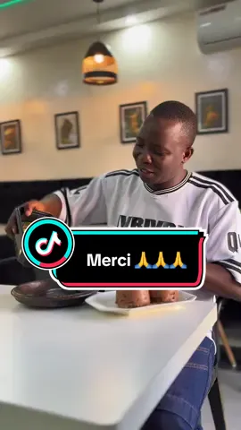 #drole #restaurant #vlogs #viraltiktok #comedia ———————————- Merci beaucoup @amosix_red_ivrivrii pour le soutien ———————————- @CHEZ TINA RESTAURANT 🌭🥩🍣🍡( contactez-moi :97051414