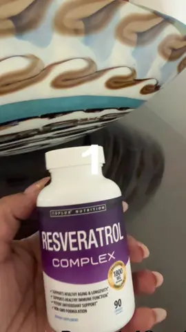 ✨ Resveratrol Complex 1800 mg ✨90 cápsulas  Suplemento antioxidante con extracto de uva y polifenoles naturales, ideal para apoyar la salud celular, cardiovascular y el bienestar general. 💪🍇 Ayuda a proteger tu cuerpo del estrés oxidativo y promueve un envejecimiento saludable. 🌿 #resveratrolsupplements #AntioxidanteNatural #SaludCelular #antiagingskincare#antienvejecimiento 