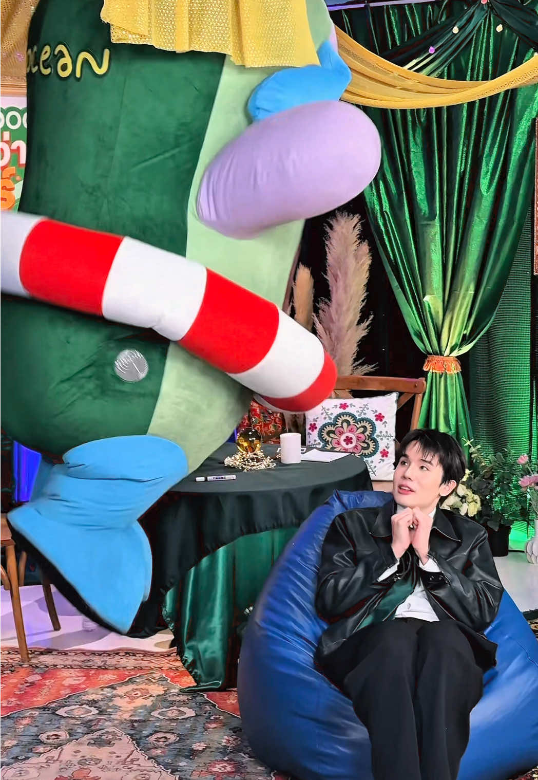 มาปัดๆเจ้าหนูอ้วมกันน~🥑🌊 . #GrabFoodHotDealsxJimmySea #AVOCEAN #อโวเชี่ยน