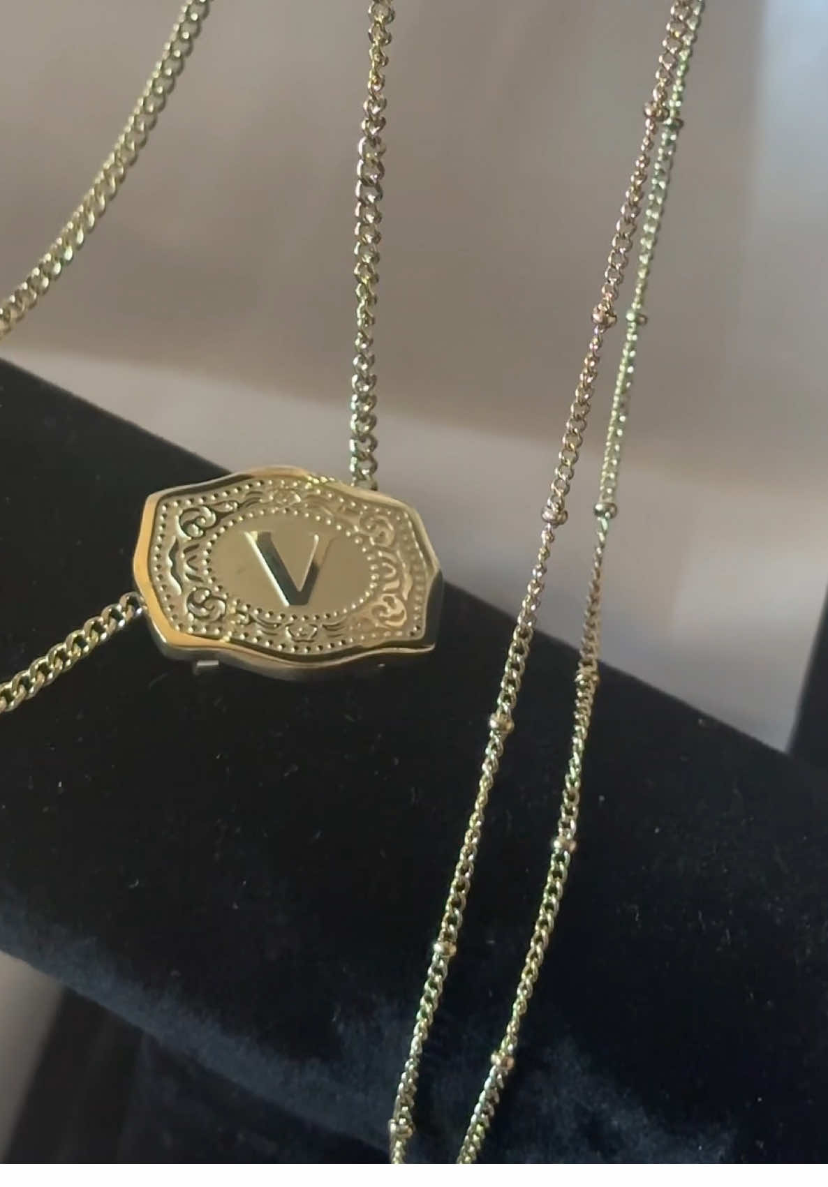 #holylegendjewelry #beltbucklenecklace #cowtagnecklaces #Cowgirl #cowgirlfashion 