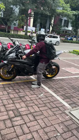 🤯#r6 #yamahar6 #yamaha #fyp #viral #paratiiiiiiiiiiiiiiiiiiiiiiiiiiiiiii #moto #biker ❤️‍🔥❤️‍🔥