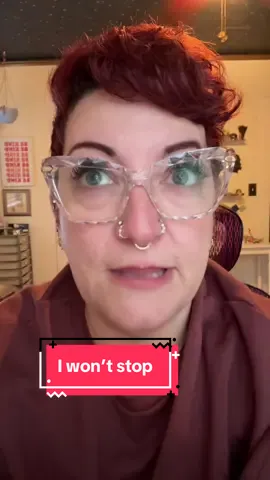 The work I do is inherently political because it’s rooted in human rights. To me, that’s what it means to be tender-hearted and awake in the world. ❤️ . . . #fdt #tarotreader #throatchakra 