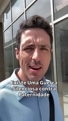 A paternidade enfrenta uma guerra silenciosa que muitos não percebem. Vamos juntos desmistificar isso! Confira os cortes do @tiohuli e venha refletir! 💭👶
