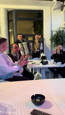 Ceva frumos la rece la restaurant B52, din partea maestrului @Simi Deac  și @Dany Ardeleanu ! #B52Restaurant #albaiulia #fyp @GAȘCA BACALBAȘA @Boby Dragomir🎷 @BACALBAȘA VALERUȚ @Radio Hit Fm Romania @Georgia12 @Clatite Uriase la Adi @IuliaRicami 