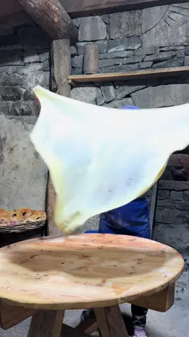 How is Kada made? This Georgian pastry is buttery, flaky, and absolutely irresistible 🇬🇪 #food #Georgia #cooking #pastry 