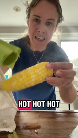 Pretty much the greatest kitchen hack I use.  #KitchenHacks #Recipe #corn #microwave #MomsofTikTok 