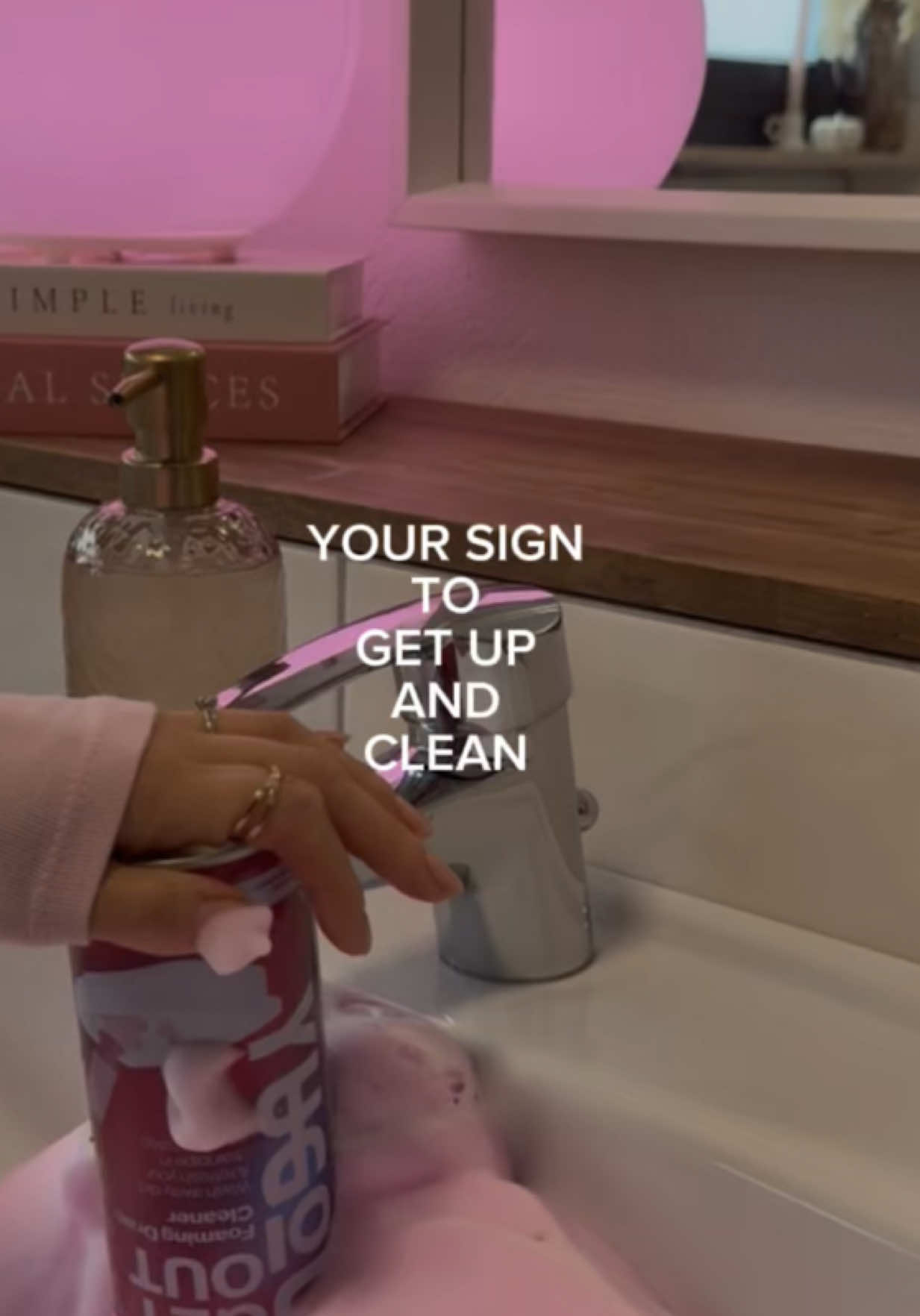 it’s time to get up and clean 💆🏼‍♀️🌸🎧🫧#CleanTok#clean#cleaning#cleaninghouse#cleanhome#cleaningtok#cleaningmotivation 