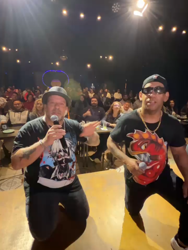 Gracias Santiago 🇨🇱 Club de San Miguel qué bien se la pasamos hermosa gente!!! #cirkomarisko #comediaurbana #chileontour 