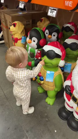 Home Depot = free entertainment! 🫡 meanwhile @obrienbois stuck in the lighting department 💡 