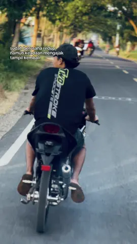 🤪#twostroke#dndracingteam  #ninjarr#fypage#berandafyp 