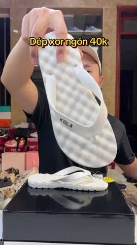 Mẫu mới về được hơn 10 đôi thôi ạ, mua nhanh kẻo hết size ạ #manhgiay #depxongon #depkep #deptong 
