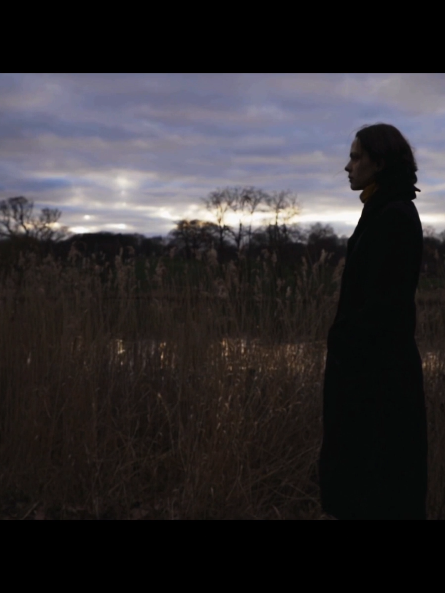 Libres ! - 𝓢𝓪𝓵𝓮𝓖𝓸𝓼𝓼𝓮Music Un cri du cœur contre un monde qui étouffe. Une chanson pour celles et ceux qui veulent juste vivre, respirer, rire — sans qu’on leur dise comment faire. Parce qu’on ne naît pas pour obéir, mais pour être libres. Découvre mon univers, mes chansons et mes combats sur 🌐 salegossemusic.com