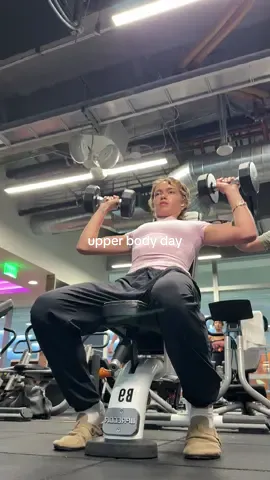 upper body vlogg ! s/o hannah <3 #fyp #wellness #gym 