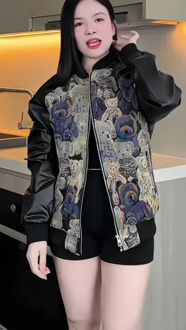 Áo khoác bomber nam nữ GẤM HỌA TIẾT GẤU PHỐI TAY DA Menswear Tay Dài#aokhoacbomber #aokhoachoatiet #thoitrang #xuhuong 