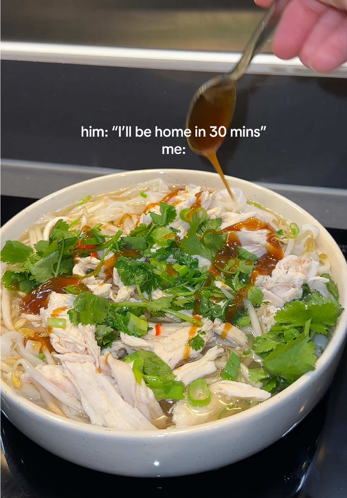 homemade chicken pho 🍲 literally so easy 🫡 #pho #noodles #dinner #Recipe 