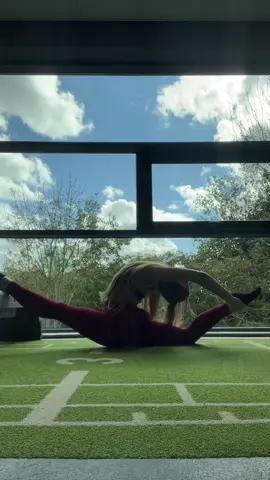 Stretching again ✨   #flexible #flexibilitychallenge #stretching #splits #dance  