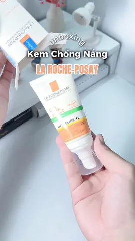Kem chống nắng nâng tone của LaRoche-Posay đâyyy #LRPVN #larocheposay #chamsocda #cicaplast #adpia 