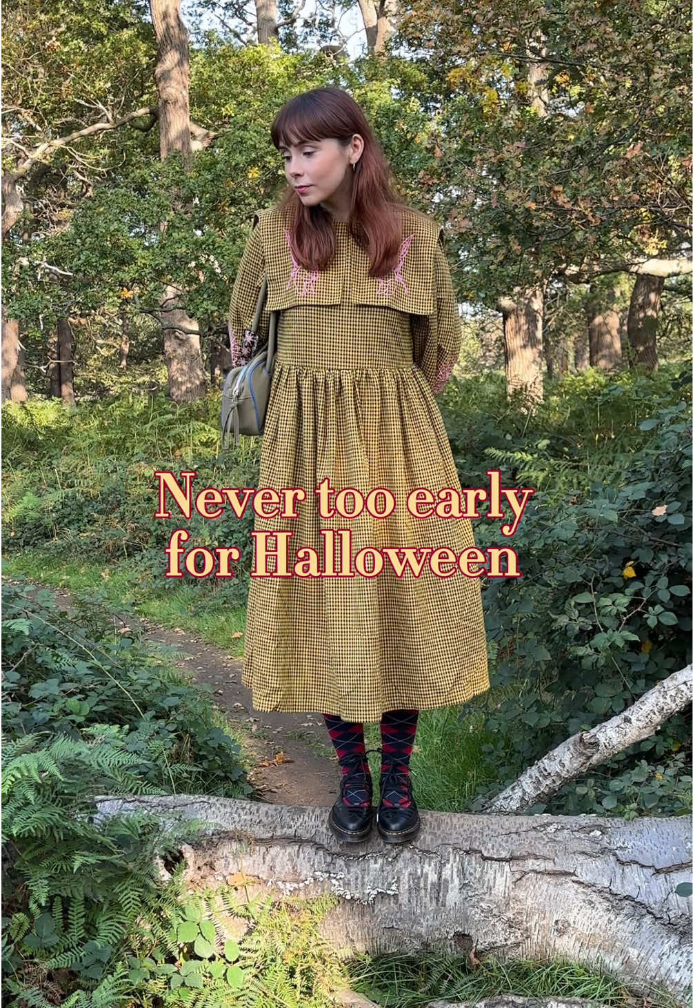 AD ⭐️ journaling about my perfect autumn day in my new @Dr. Martens x Wednesday docs! 🍂💘 #DrMartens #Ad #wednesday #wednesdayaddams #journal 