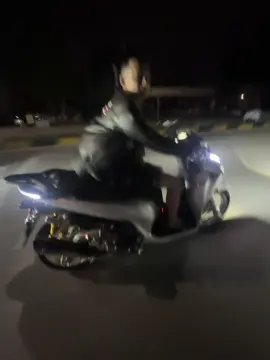 idol nào đây nhỉ kkk #sh350i 