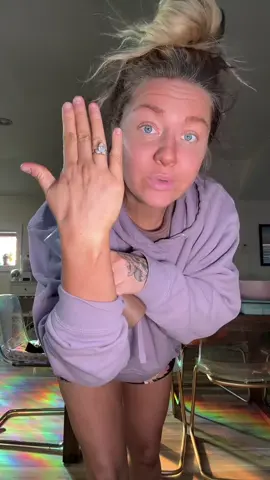 Is it too early to say I love u @Peta Jane Beauty #petajaneselftan #selftanner #selftanning #selftanningroutine #tiktokshopcreatorpicks 