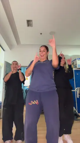 El que no baile no come bizcocho🤙🏼 @Anchoa @Raquel Atienza #viral #parati #risas #baile #amigas 