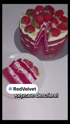 Tort Red Velvet ●Blat:  4 ouă 100gr. zahăr  100gr. făină  Un praf de sare Vanilie Un plic praf de copt Colorant roșu   ●Crema: 200gr. ciocolată albă  100gr. mascarpone  400ml. frișcă lichidă naturală  2 foi de gelatina  Vanilie ● Pt. blat, separăm albușurile și le batem spumă cu un praf de sare, apoi adăugăm treptat zaharul pana devine o spumă fermă! Adăugăm gălbenușurile, colorantul și mixăm.  Cernem făina împreună cu praful de copt și încorporăm ușor totul cu o spatulă. Turnăm în tavă și dăm la cuptorul preîncălzit la 170° pt 25-30 minute. Când e gata îl lăsăm la răcit pe un grilaj. ● Pt. cremă încălzim frișca lichidă împreună cu vanilia apoi o turnăm peste ciocolata și mascarpone și lăsăm așa câteva minute. Hidratăm gelatina în apă rece apoi o adăugăm în cremă și amestecăm totul cu blenderul vertical până devine o cremă fină. Acoperim cu folie și lăsăm la rece câteva ore. După răcire mixăm câteva minute cremă pana devine fermă. Împărțim blatul în 3 foi, așezăm pe platou prima foaie și o insiropăm cu suc din compotul preferat, apoi punem cremă și continuăm la fel cu următoare foaie de blat. La final punem un strat subțire de cremă și dăm tortul la rece pt câteva ore! ●Decorăm tortul cu fructele preferate căpșuni/zmeură și fulgi de migdale!  #prajituri #cake #food #redvelvetcake #dulciuri 