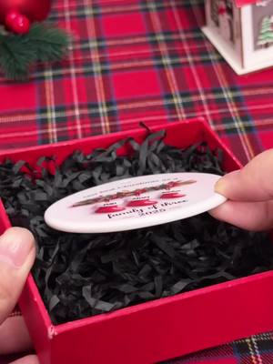 The Perfect Personalized Gifts to Make Their Christmas Extra Special!<3