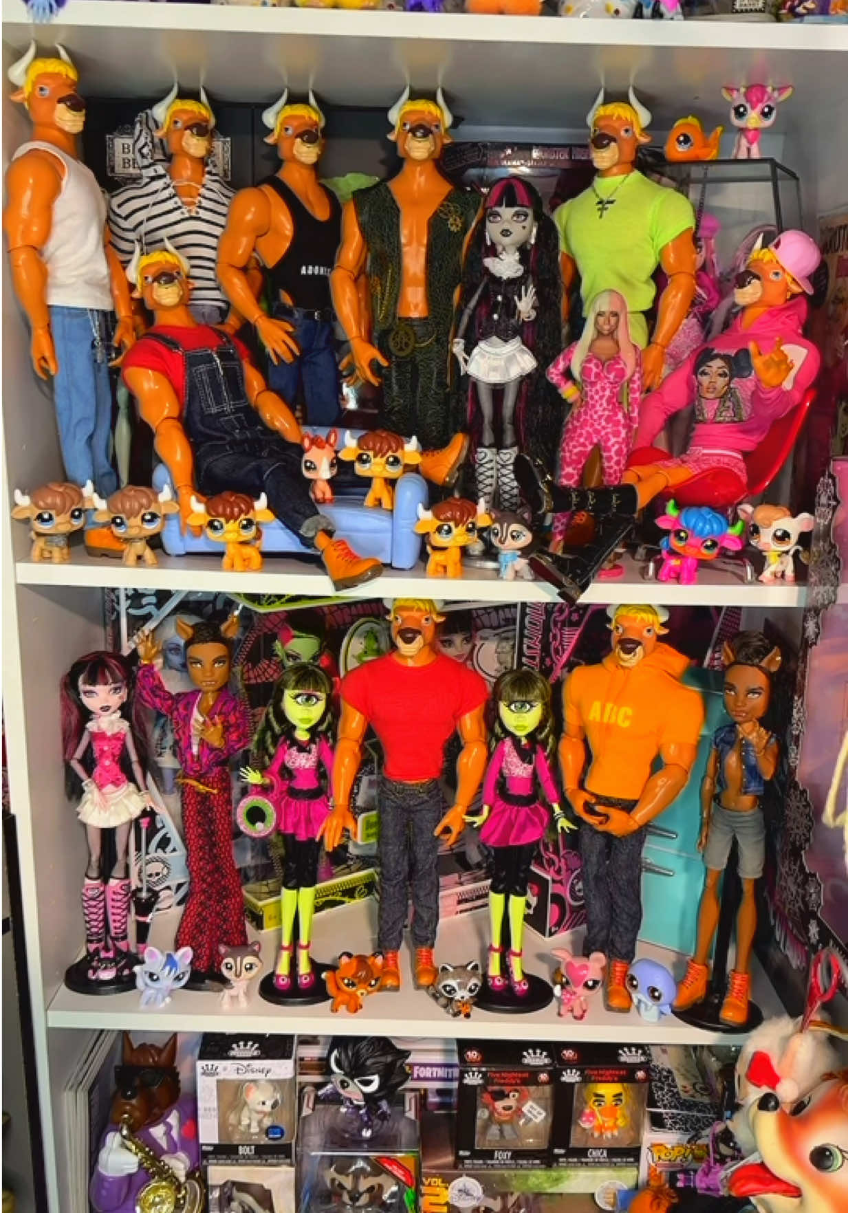 Paradise  @Monster High  #mannytaur#monsterhigh#monsterhighdoll#monsterhighdolls#toycollector 