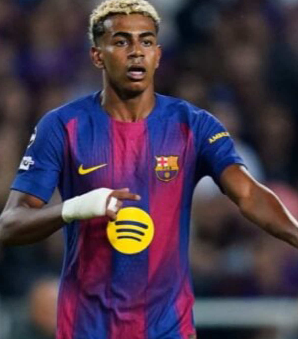 ⚡️ ¡LAMINE YAMAL, A LO MESSI!  ⚽️ ¡La estrella culé, imparable en el último entrenamiento del Barça! #tiktokfootballacademy #elchiringuitotv #deportesentiktok 