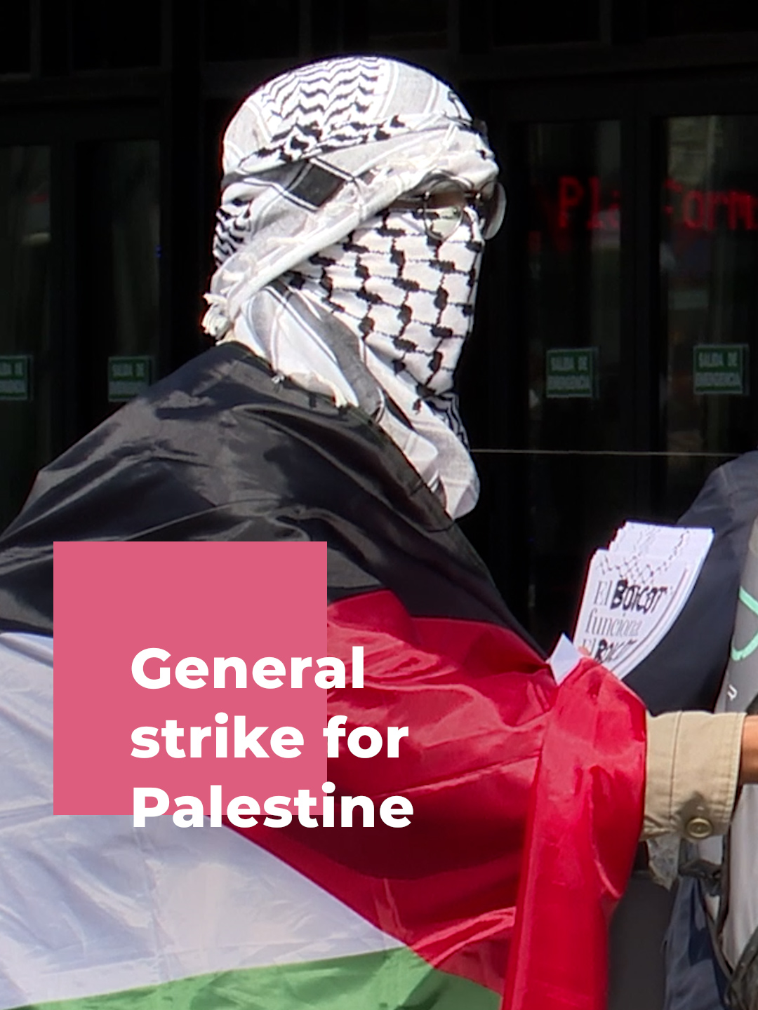 🇵🇸 On a day of pro-Palestine protests and a general strike across Spain, demonstrators in Catalonia staged further protests in Sants, Barcelona and in Manresa on Wednesday afternoon.In Barcelona, police used pepper spray to clear protesters blocking the team buses of the Hapoel Jerusalem basketball team outside Sants Station. #palestine #israel #protest #barcelona