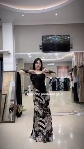 #fyp #oyen #banyaktingkah #joget #butikviral  nyapo Yen oyen..😂