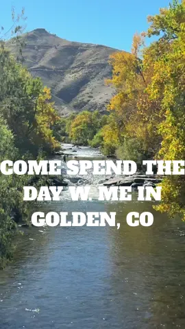 Feels like autumn in Golden Colorado. Exploring with babe 🥰 #asmr #fall #fallaesthetic #colorado #goldenhour 