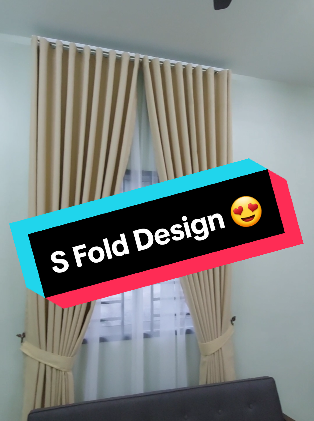 ✨ Rumah nampak lain bila pasang langsir baru! Langsir S-Fold ni memang kemas, moden & lembut je  jatuhan dia 😍 Terima kasih sebab pilih #langsirmasscantik 💕 #langsirmurahdancantik #langsireyelet #langsirsfold  #ZebraBlinds 