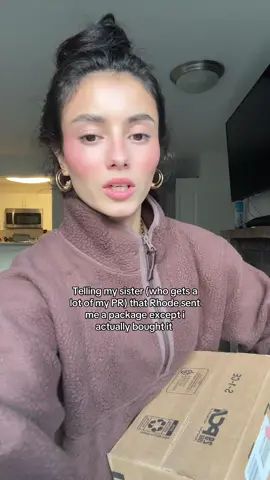 everytime i get PR she thinks it's gonna be rhode @rhode skin we love u 