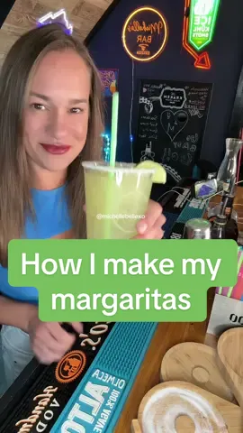 How to make a basic margarita #bartender #margarita #bartending101 