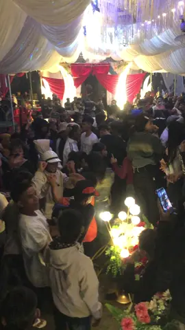 Tuổi trẻ thì cứ nhảy hết mình 🤣#x#xuhuongn#nhacsan8#81gialait#tayngueynx#xuhuongtiktok