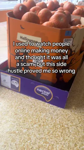 Comment “ INFO” I will explain as a beginner how you can get start this side hustle. #sidehustle  #sidehustleforbeginner  #makemoneyonline  #digitalproducts  #digitalmarketing 
