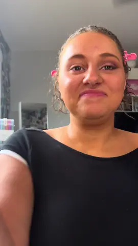 I’m backkkkk!! Sorry for being so inactive!! Thought I’d welcome myself back with one of my og videos, EYESHADOW!!  New series untill Halloween @makeupbymario @Morphe Cosmetics @Glamlite @Flower Knows Makeup #fallmakeup #eyeshadowtutorial #falleyeshadow #fyp 