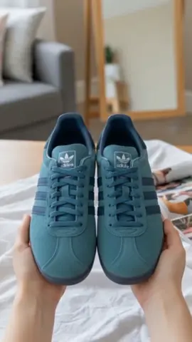 adidas Lifestyle Bali Shoes Men Blue IG6195 #adidasoriginal #sepatulifestyle #adidasbali #sneakerspria #cityseries