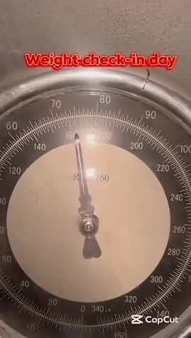 Kis manhoos ny nazar lagai!!!?? Everyone wants results, but no one talks about the process. Your metabolism isn’t “slow,” it’s confused. It’s been through months of skipping meals, eating too little, overeating on weekends, then blaming your body for not keeping up. Your body doesn’t hate you — it’s protecting you. Feed it enough protein, move a little more, rest when needed, and watch it work for you, not against you. Diet isn’t punishment; it’s communication. Every calorie you eat tells your body whether it’s safe or starving. Don’t starve it — teach it. 🧃🔥 It’s crazy how we all grew up thinking eating less means getting fit. But truth is — your body’s not a calculator, it’s a conversation. When you eat clean, balanced meals and stop fearing carbs, your metabolism actually speeds up. When you sleep enough, your hormones balance. When you stop starving and start nourishing, your energy comes back. It’s not magic, it’s biology. Be patient, stay consistent, and stop punishing your body for wanting to survive. 🧘‍♀️💫 #fitnessjourney #metabolismreset #healthylifestyle #caloriesmatter #fyp
