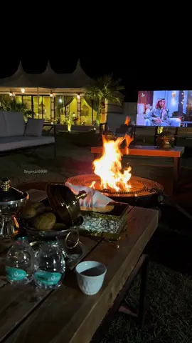 ليلةٍ من لياليّ الشتاء 🎻🎼  #اكسبلورexplore #هشتاقاتي_الترند_المشهور #الشتاء_وشبة_النار #الرس #الرياض 