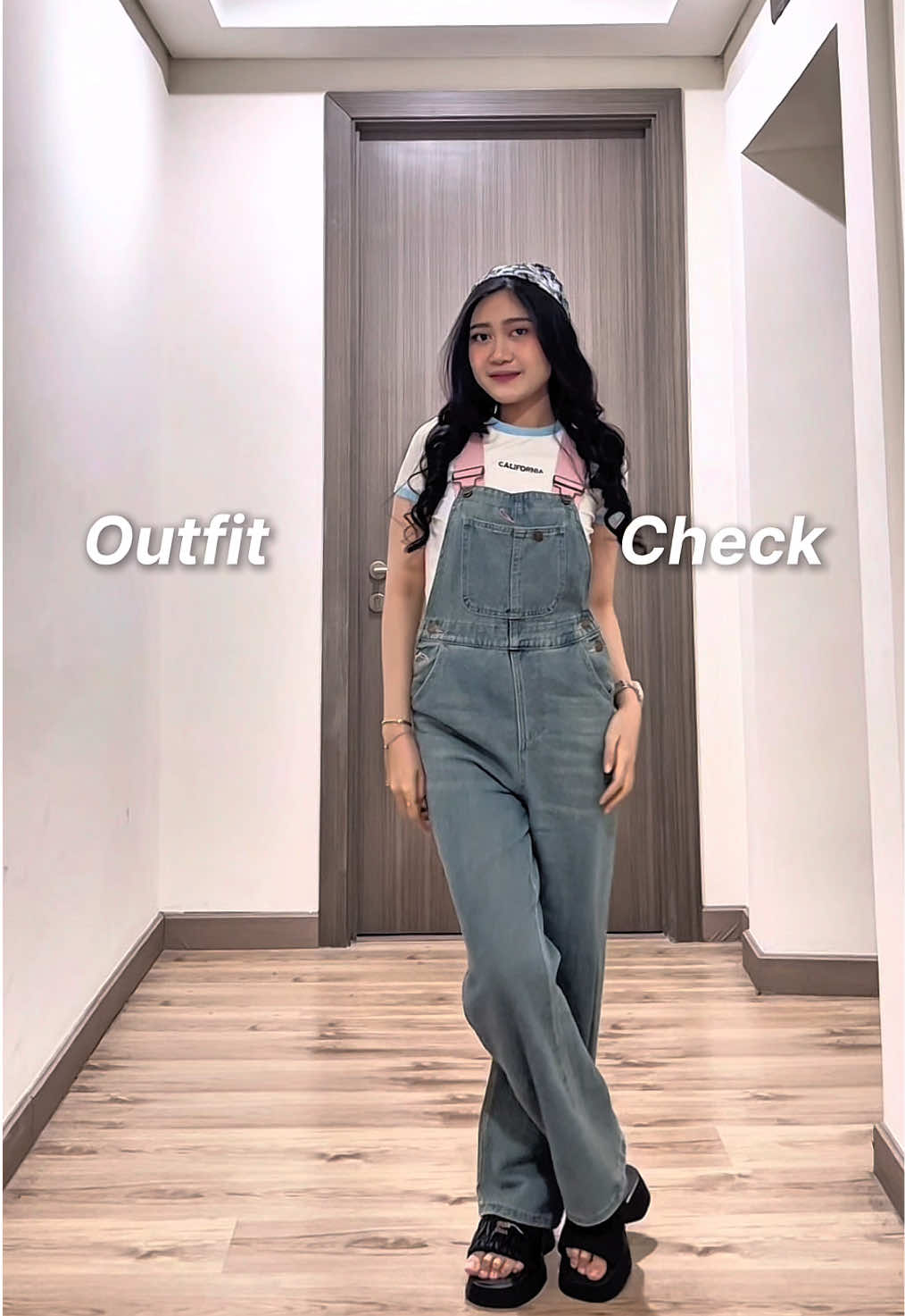 Mood-nya langsung naik pas pake outfit ini 💅 #mein #outfitcheck #outfitinspo #outfitideas 