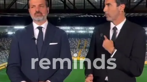 Un giornalista sportivo in RAI (tv di stato) ieri ha sorpreso tutti nella partita Italia-Israele, mostrando un fiocco nero in onore dei giornalisti che hanno perso la vita a Gaza nel documentare quello che l'ONU stessa ha definito genocidio.