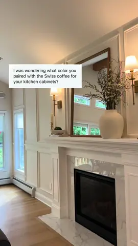 We get this question a lot ..if walls are Swiss coffee what color looks good for the kitchen cabinets? Ours are White Dove and we couldn’t be happier with this combo. Both are warm whites, the Swiss coffee being more saturated gives the cabinets a subtle pop against the walls. Do you like this combo?  #benjaminmoore  @benjaminmoore